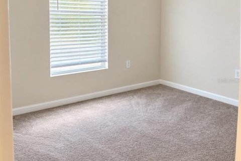 Immobilier commercial à vendre à Palm Coast, Floride: 6 chambres, 225.47 m2 № 2424223 - photo 11