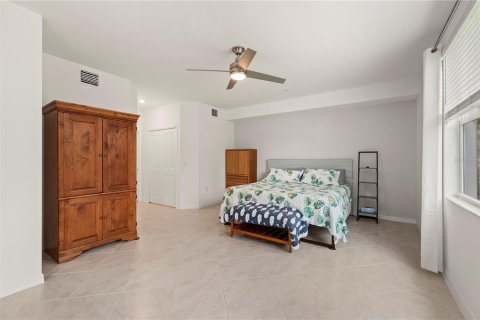 House in Punta Gorda, Florida 3 bedrooms, 161.74 sq.m. № 2391604 - photo 24