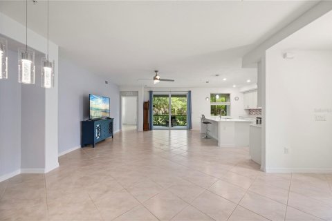 House in Punta Gorda, Florida 3 bedrooms, 161.74 sq.m. № 2391604 - photo 12