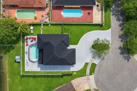 Купить виллу или дом в Майами, Флорида 4 спальни, 242.66м2, № 2060555 - фото 8