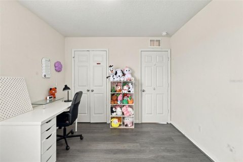 Villa ou maison à vendre à Kissimmee, Floride: 4 chambres, 174.93 m2 № 2408978 - photo 28