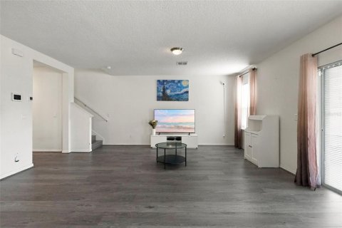 Villa ou maison à vendre à Kissimmee, Floride: 4 chambres, 174.93 m2 № 2408978 - photo 2