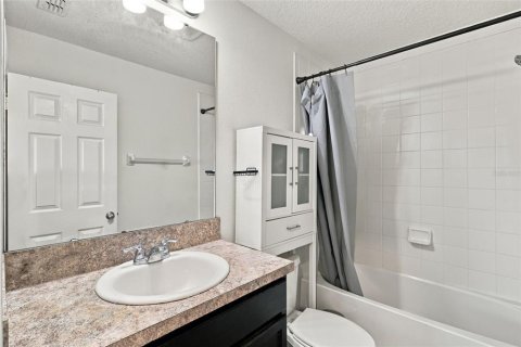Villa ou maison à vendre à Kissimmee, Floride: 4 chambres, 174.93 m2 № 2408978 - photo 26