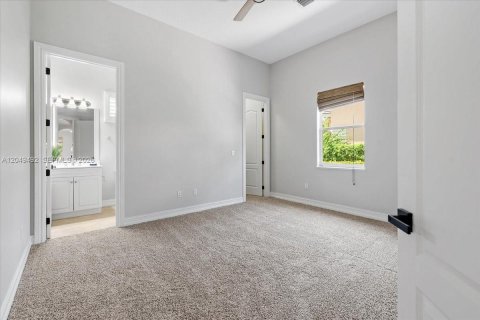 Villa ou maison à vendre à Vero Beach, Floride: 3 chambres, 252.88 m2 № 2244369 - photo 25