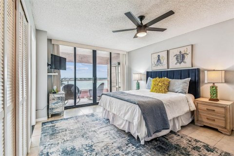 Condominio en venta en Clearwater, Florida, 2 dormitorios, 145.86 m2 № 1888678 - foto 16