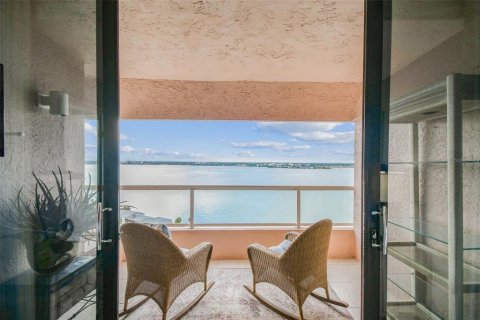 Condominio en venta en Clearwater, Florida, 2 dormitorios, 145.86 m2 № 1888678 - foto 25