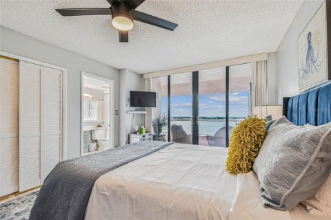 Condominio en venta en Clearwater, Florida, 2 dormitorios, 145.86 m2 № 1888678 - foto 17