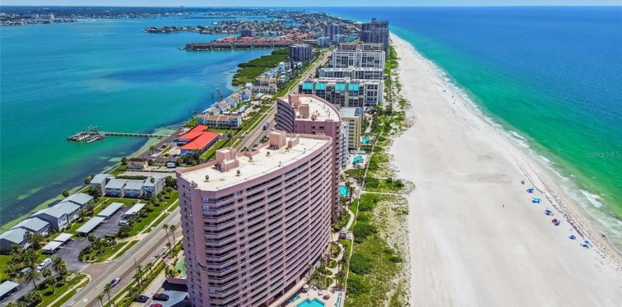 Condominio en Clearwater, Florida, 2 dormitorios  № 1888678