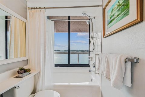 Condominio en venta en Clearwater, Florida, 2 dormitorios, 145.86 m2 № 1888678 - foto 24