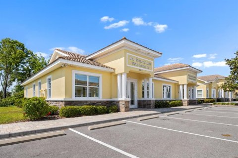Propiedad comercial en venta en Sun City Center, Florida, 139.35 m2 № 1643151 - foto 3