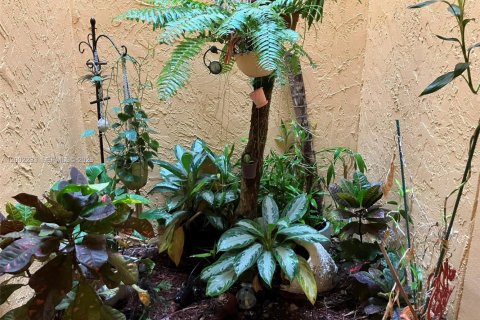 Copropriété à vendre à Miami, Floride: 2 chambres, 72.19 m2 № 2066394 - photo 15