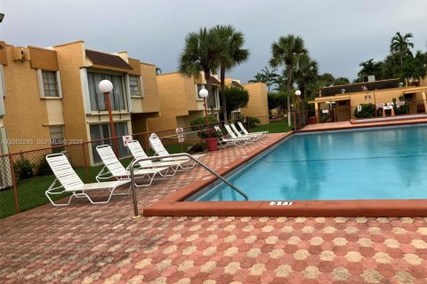 Copropriété à vendre à Miami, Floride: 2 chambres, 72.19 m2 № 2066394 - photo 18