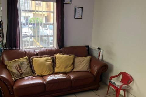 Copropriété à vendre à Miami, Floride: 2 chambres, 72.19 m2 № 2066394 - photo 2