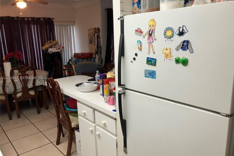 Copropriété à vendre à Miami, Floride: 2 chambres, 72.19 m2 № 2066394 - photo 5