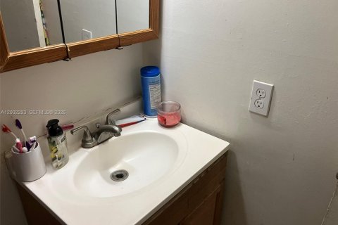 Copropriété à vendre à Miami, Floride: 2 chambres, 72.19 m2 № 2066394 - photo 11