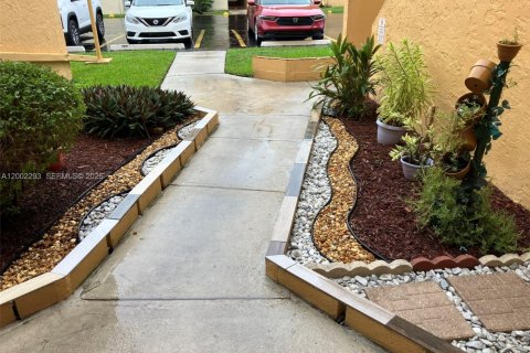 Copropriété à vendre à Miami, Floride: 2 chambres, 72.19 m2 № 2066394 - photo 13