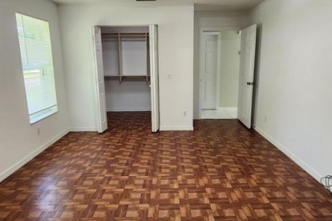 Villa ou maison à louer à Port St. Lucie, Floride: 3 chambres, 186.92 m2 № 2439179 - photo 23