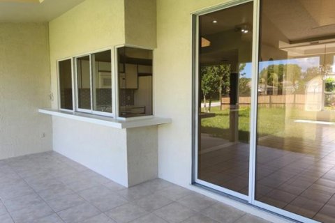 Villa ou maison à louer à Port St. Lucie, Floride: 3 chambres, 186.92 m2 № 2439179 - photo 27
