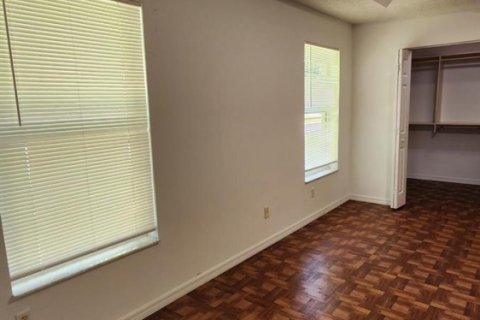 Villa ou maison à louer à Port St. Lucie, Floride: 3 chambres, 186.92 m2 № 2439179 - photo 22