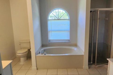 Villa ou maison à louer à Port St. Lucie, Floride: 3 chambres, 186.92 m2 № 2439179 - photo 11