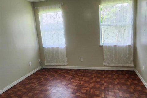 Villa ou maison à louer à Port St. Lucie, Floride: 3 chambres, 186.92 m2 № 2439179 - photo 8