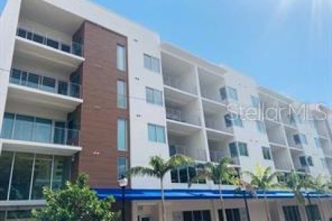 Condo in Sarasota, Florida, 2 bedrooms № 2198238