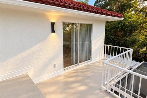 House in Venice, Florida 3 bedrooms, 129.32 sq.m. № 2396360 - photo 18