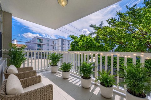 Copropriété à vendre à Miami Beach, Floride: 2 chambres, 102.19 m2 № 2352815 - photo 22