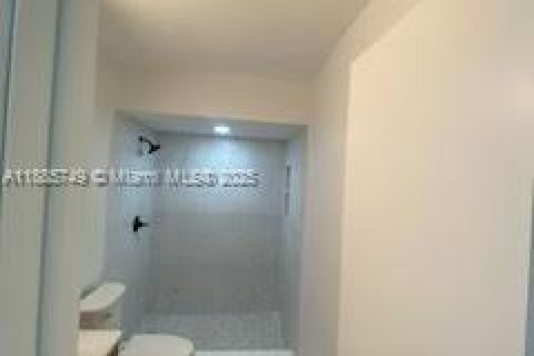 Copropriété à louer à Plantation, Floride: 2 chambres, 99.13 m2 № 2014263 - photo 11