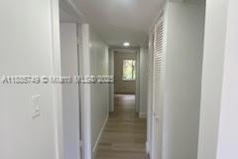 Copropriété à louer à Plantation, Floride: 2 chambres, 99.13 m2 № 2014263 - photo 10