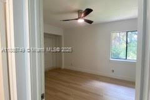 Copropriété à louer à Plantation, Floride: 2 chambres, 99.13 m2 № 2014263 - photo 12