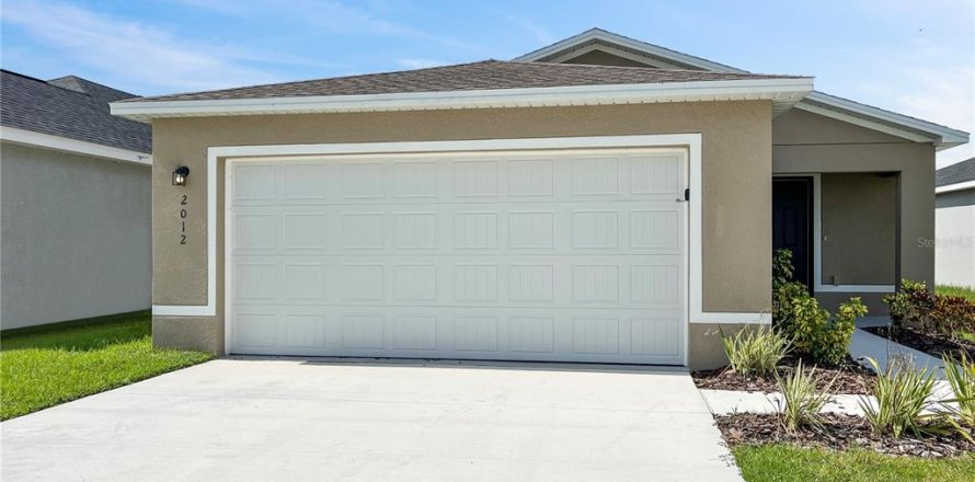 Casa en Eagle Lake, Florida 4 dormitorios, 146.97 m2 № 1885389