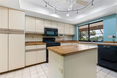Casa en venta en Lake Suzy, Florida, 3 dormitorios, 243.78 m2 № 1846858 - foto 28