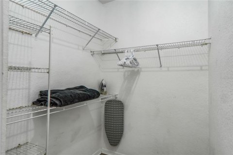 Купить кондоминиум в Киссимми, Флорида 10 комнат, 127.93м2, № 1911953 - фото 19