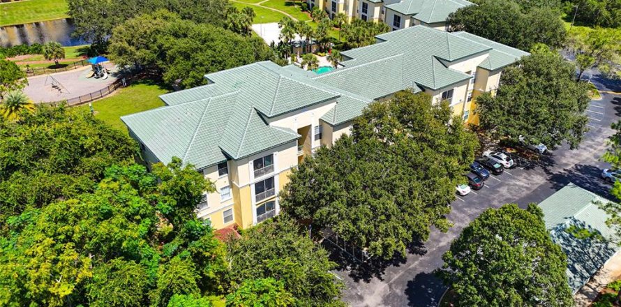 Condo in Kissimmee, Florida, 4 bedrooms № 1911953