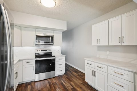 Condo in Clearwater, Florida, 2 bedrooms  № 1855525 - photo 7