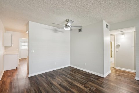 Condo in Clearwater, Florida, 2 bedrooms  № 1855525 - photo 10