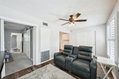 Condo in Clearwater, Florida, 2 bedrooms  № 1855525 - photo 17