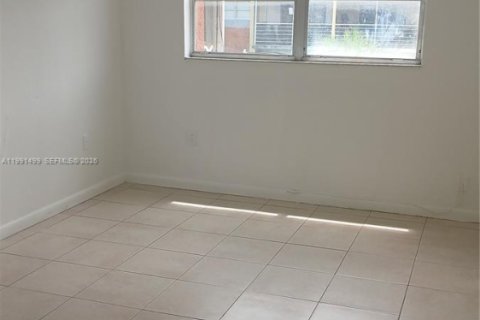 Copropriété à vendre à Lauderdale Lakes, Floride: 2 chambres, 102.19 m2 № 2052237 - photo 7