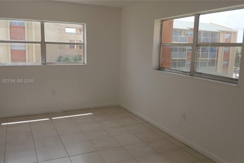 Condo à Lauderdale Lakes, Floride, 2 chambres  № 2052237