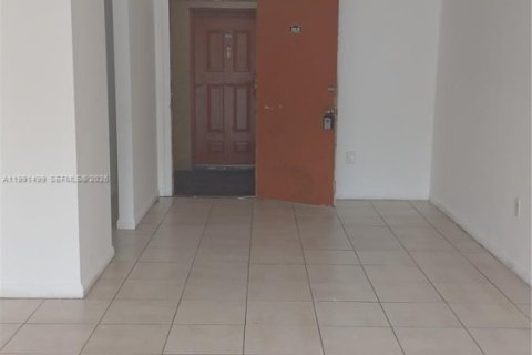 Copropriété à vendre à Lauderdale Lakes, Floride: 2 chambres, 102.19 m2 № 2052237 - photo 5