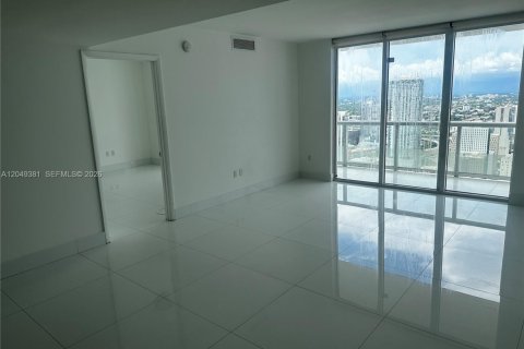 Condo in Miami, Florida, 2 bedrooms № 2263175 - photo 17