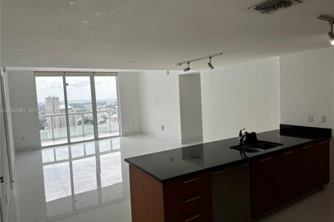 Condo in Miami, Florida, 2 bedrooms № 2263175 - photo 22