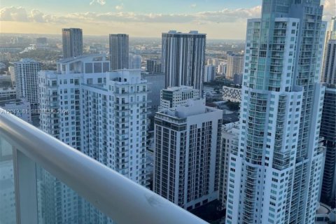 Condo in Miami, Florida, 2 bedrooms № 2263175 - photo 5