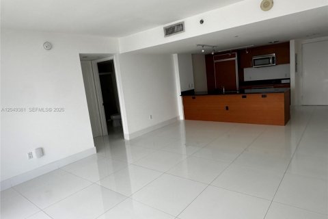 Condo in Miami, Florida, 2 bedrooms № 2263175 - photo 16