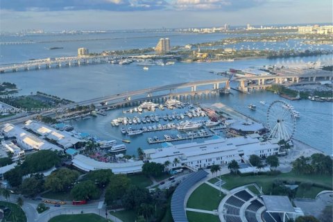 Condo in Miami, Florida, 2 bedrooms № 2263175