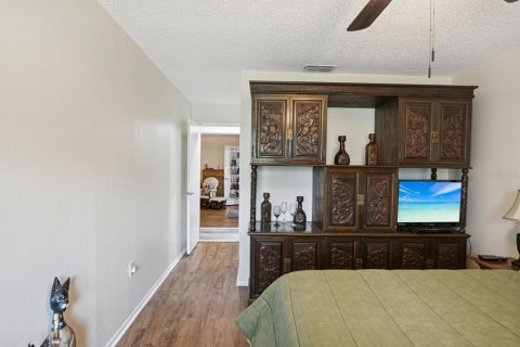Condominio en venta en Weeki Wachee, Florida, 2 dormitorios, 120.12 m2 № 1772200 - foto 17