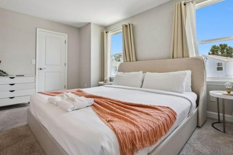 Adosado en venta en Kissimmee, Florida, 5 dormitorios, 201.23 m2 № 2197625 - foto 20