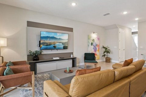 Adosado en venta en Kissimmee, Florida, 5 dormitorios, 201.23 m2 № 2197625 - foto 6