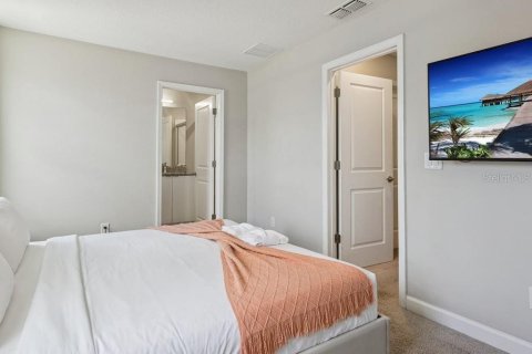 Adosado en venta en Kissimmee, Florida, 5 dormitorios, 201.23 m2 № 2197625 - foto 18